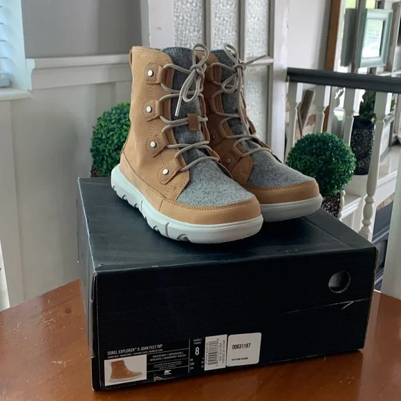 NWT sorel boots SOREL EXPLORER™ III Joan Women main image 3